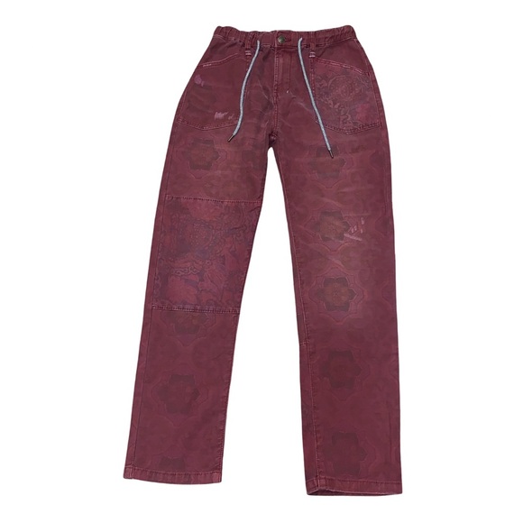 Pilcro Anthropologie trailblazer floral distressed womens pants XS more like M - Picture 2 of 8